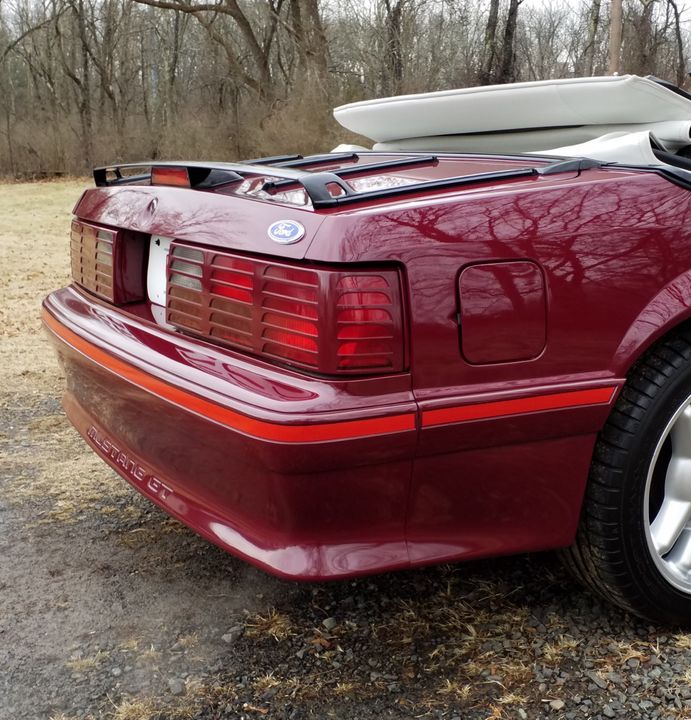 1988 FORD MUSTANG  GT