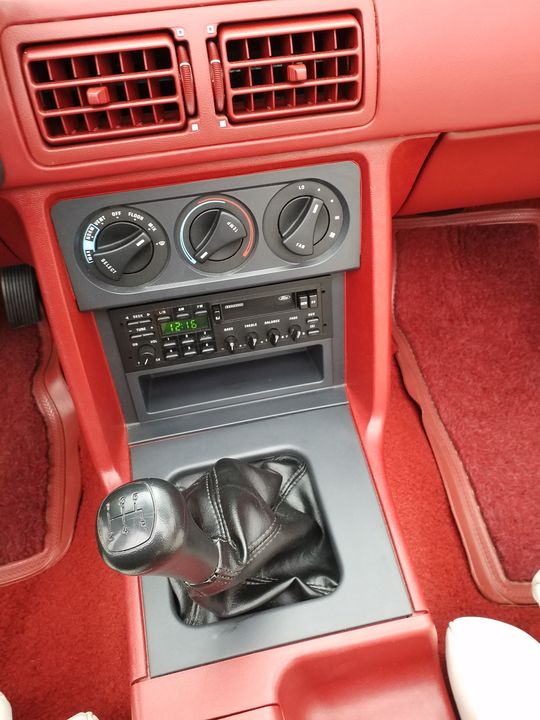 1988 FORD MUSTANG  GT