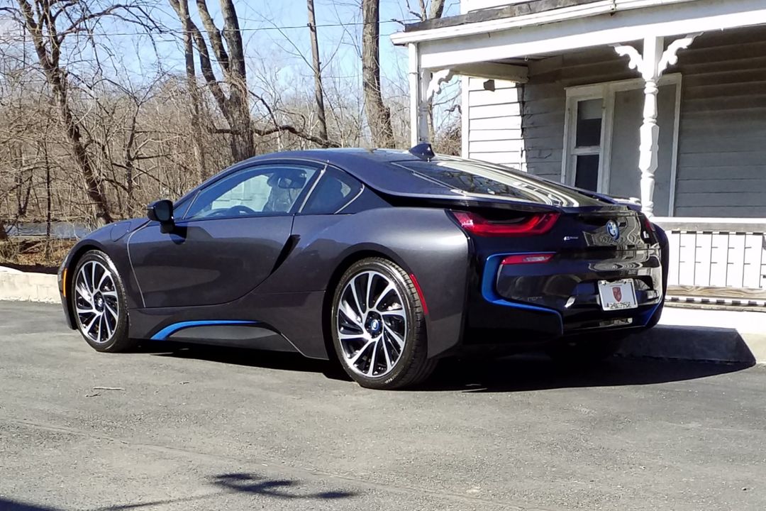 2015 BMW i 8