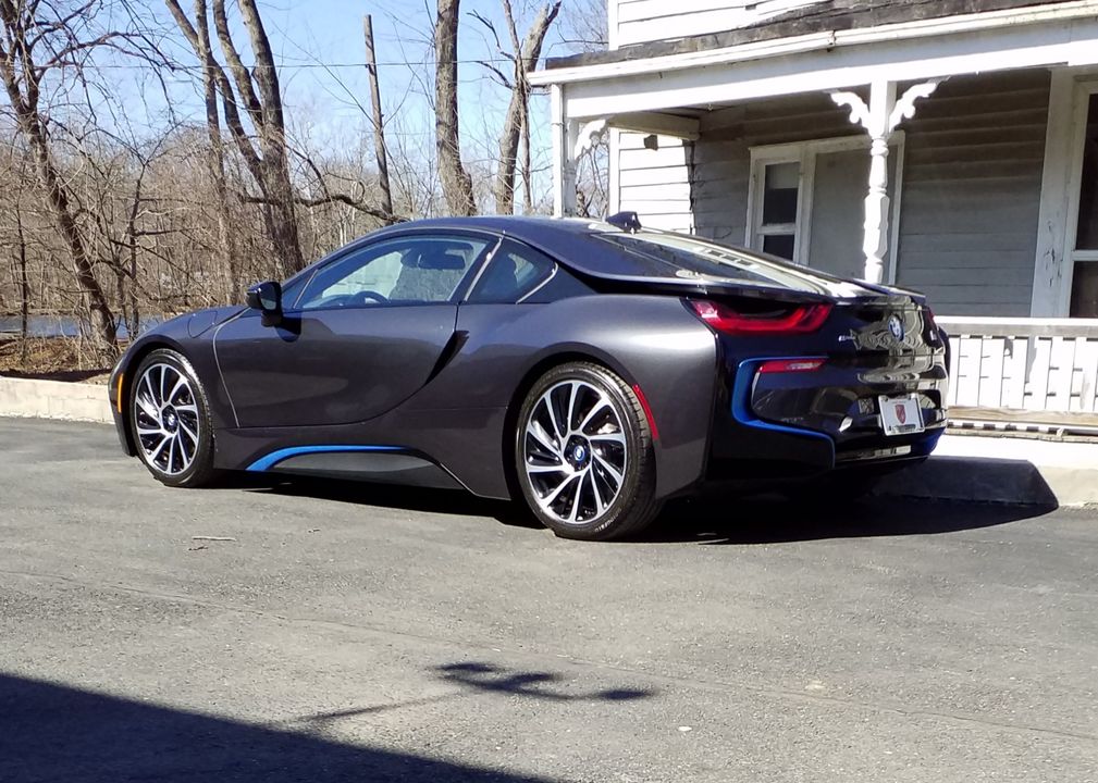2015 BMW i 8