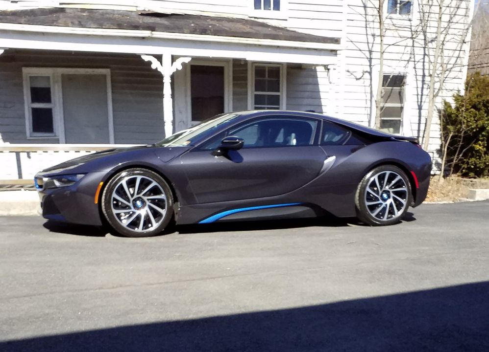 2015 BMW i 8