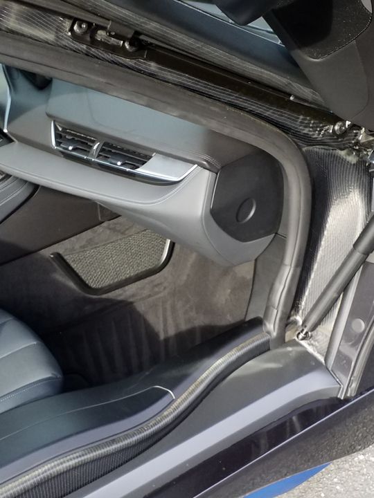 2015 BMW i 8