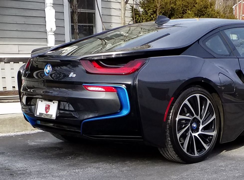 2015 BMW i 8