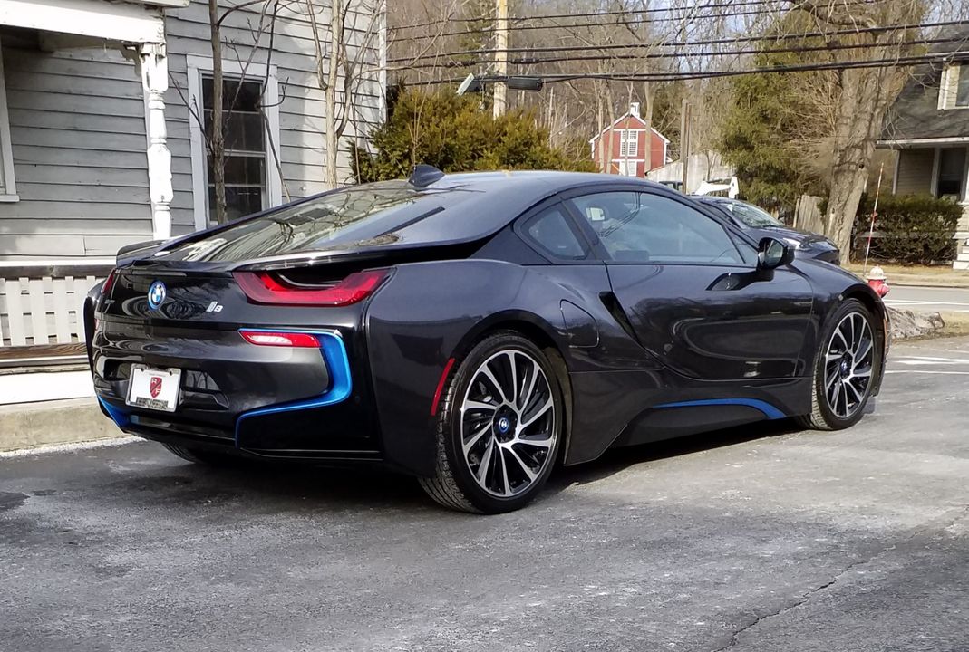 2015 BMW i 8