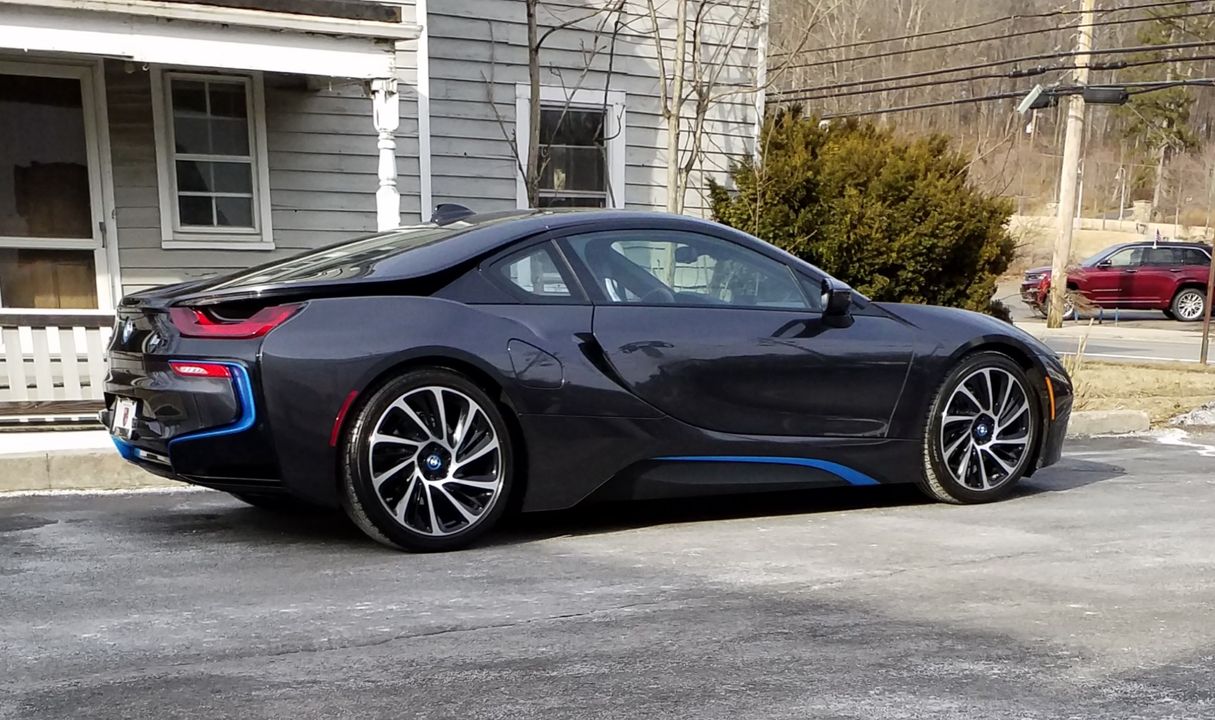 2015 BMW i 8