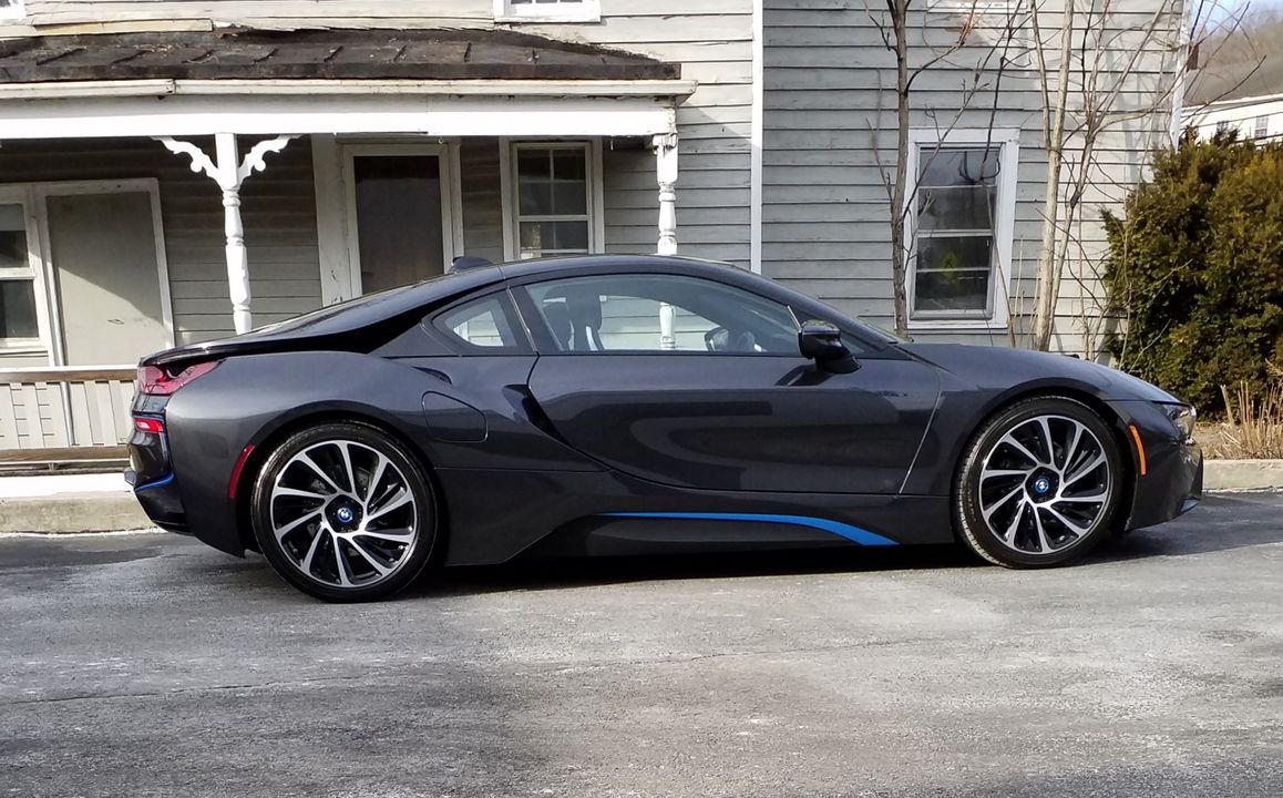 2015 BMW i 8