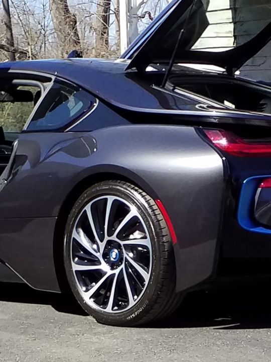 2015 BMW i 8