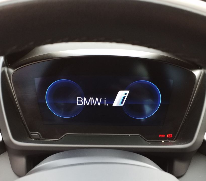 2015 BMW i 8