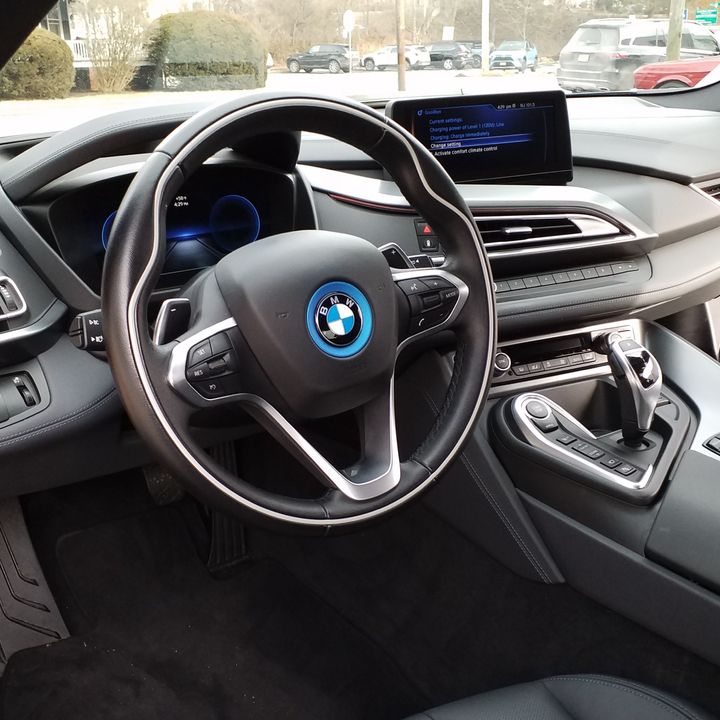 2015 BMW i 8