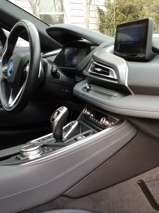 2015 BMW i 8