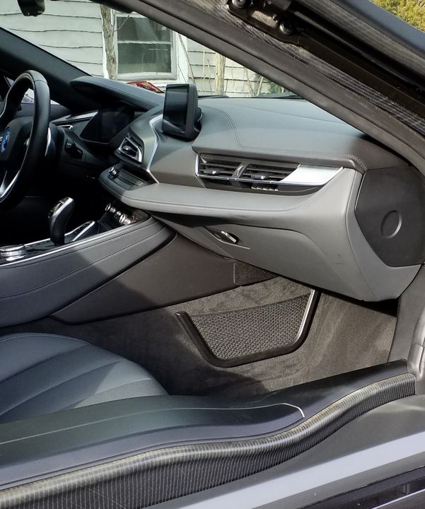 2015 BMW i 8