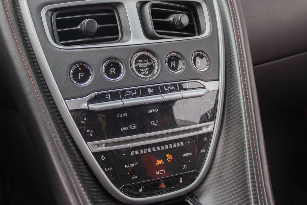 2022 Aston Martin DB11