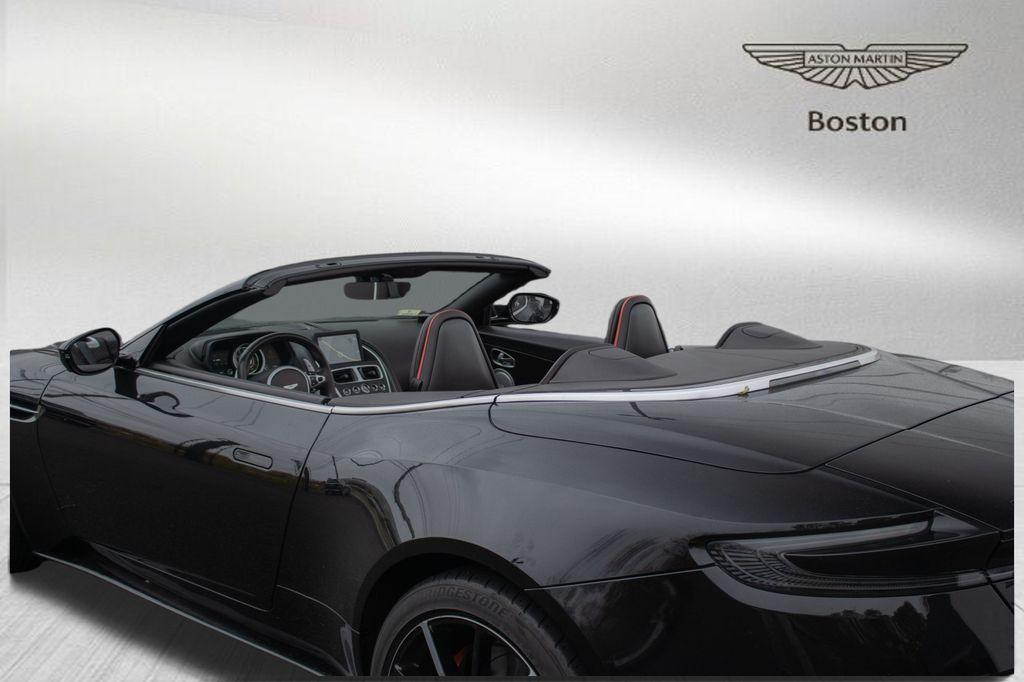 2022 Aston Martin DB11