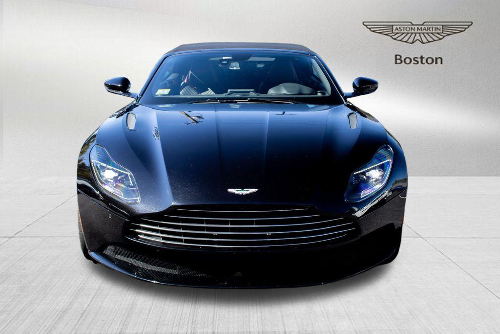 2022 Aston Martin DB11