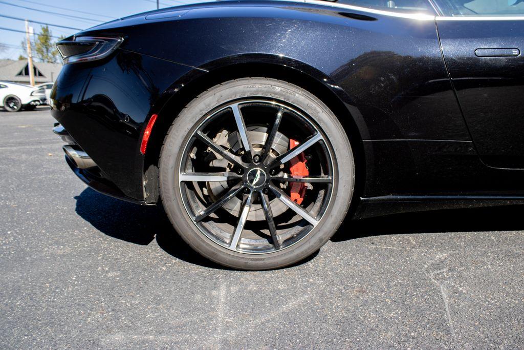 2022 Aston Martin DB11