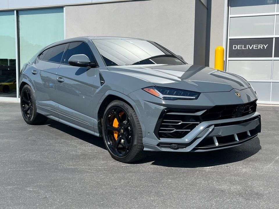 2022 Lamborghini Urus