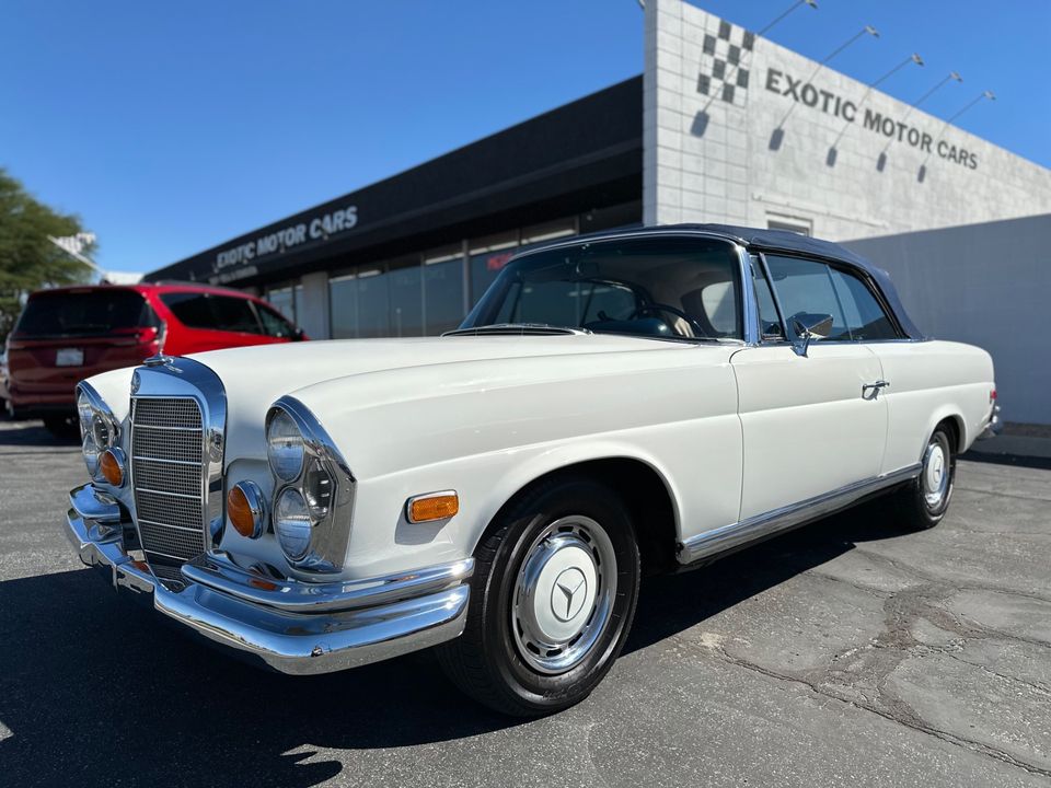 1970 Mercedes Benz 280SE