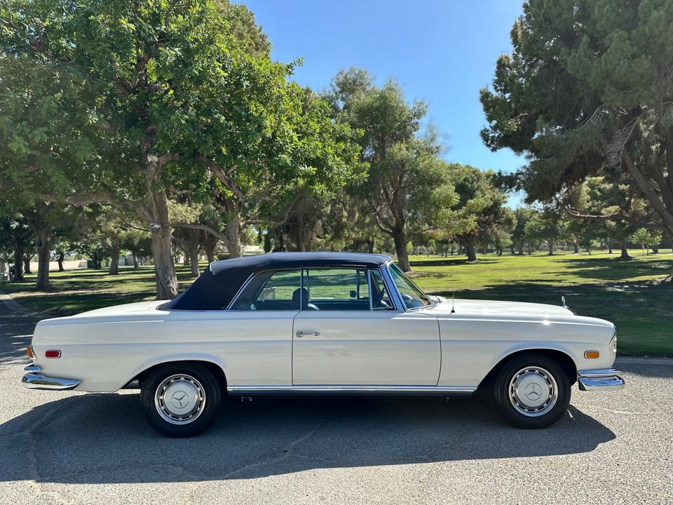 1970 Mercedes Benz 280SE