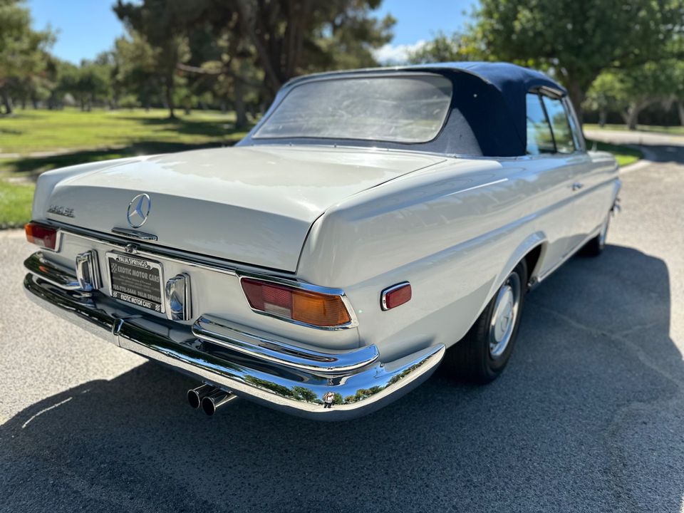 1970 Mercedes Benz 280SE