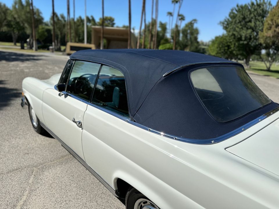 1970 Mercedes Benz 280SE