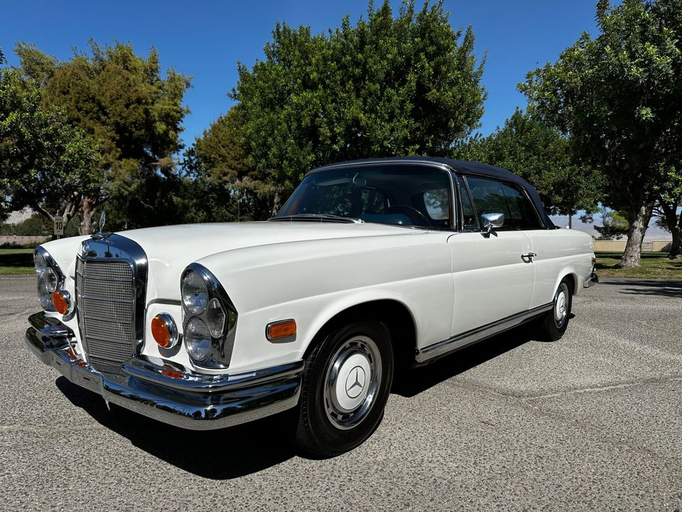 1970 Mercedes Benz 280SE