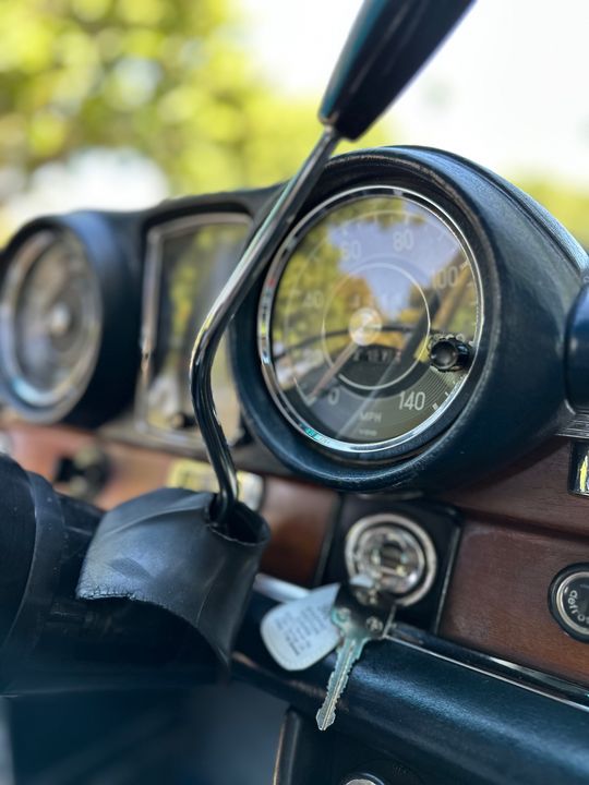 1970 Mercedes Benz 280SE
