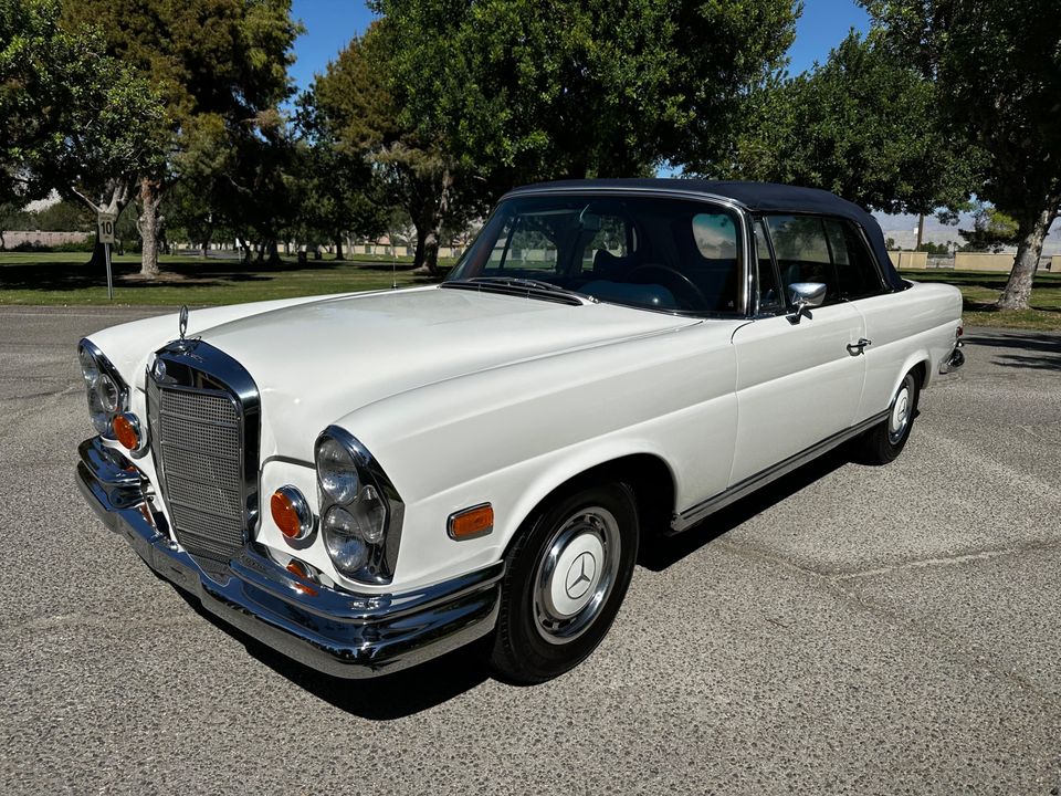 1970 Mercedes Benz 280SE