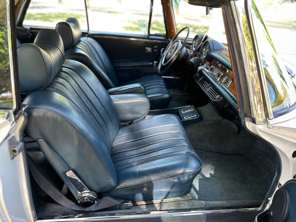 1970 Mercedes Benz 280SE
