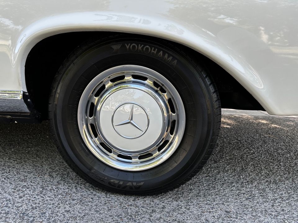 1970 Mercedes Benz 280SE