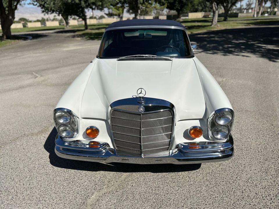 1970 Mercedes Benz 280SE