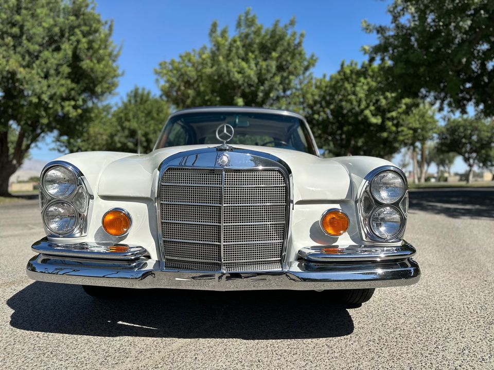 1970 Mercedes Benz 280SE