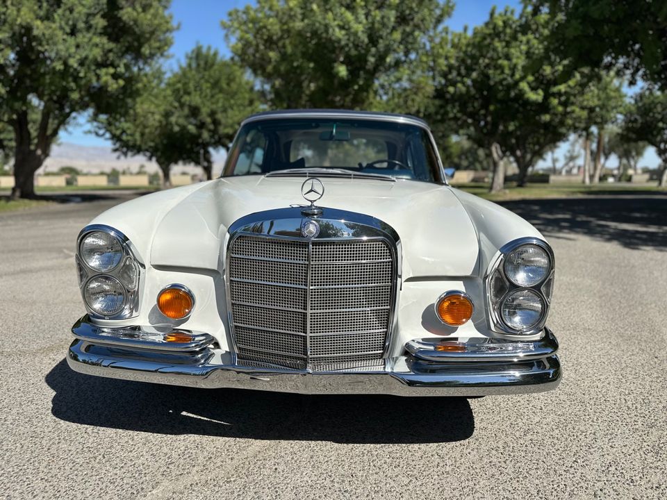 1970 Mercedes Benz 280SE