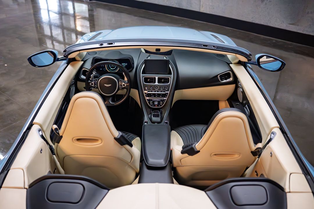 2019 Aston Martin DB11 Volante