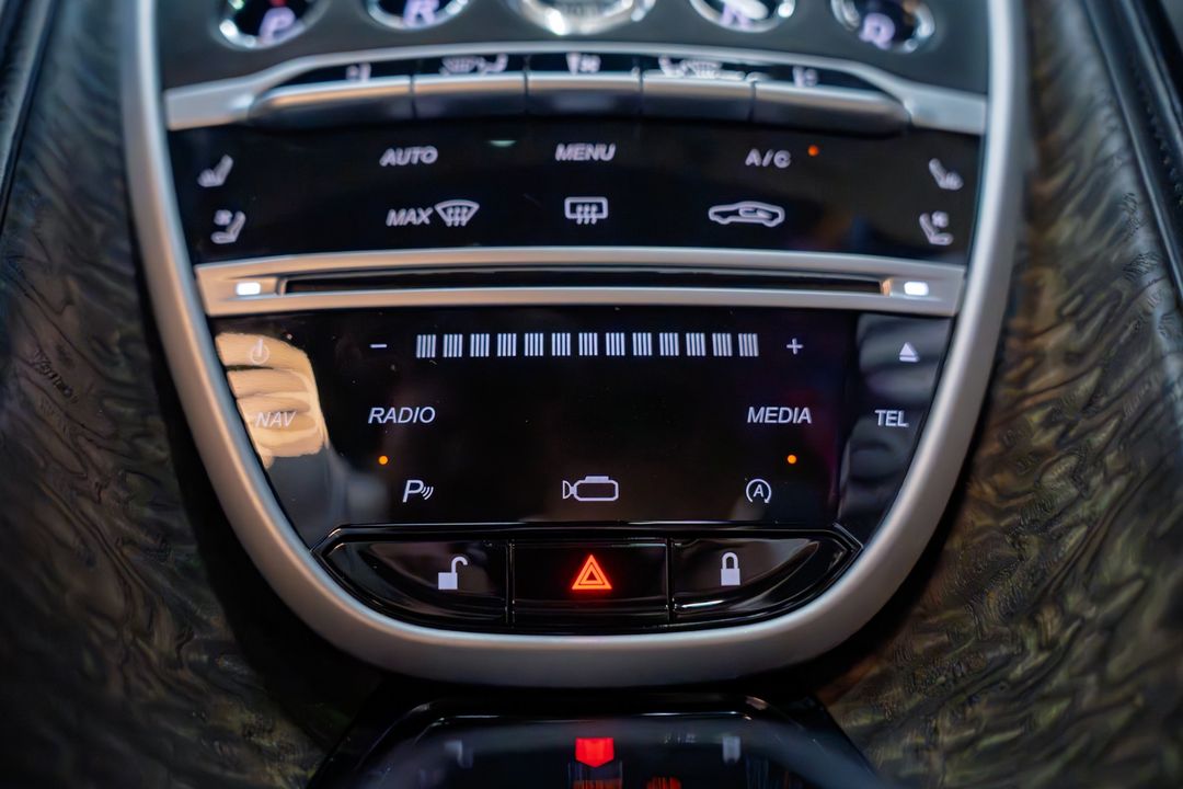 2019 Aston Martin DB11 Volante