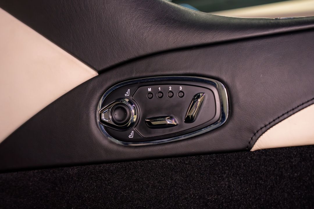 2019 Aston Martin DB11 Volante