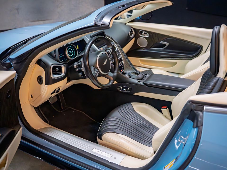 2019 Aston Martin DB11 Volante