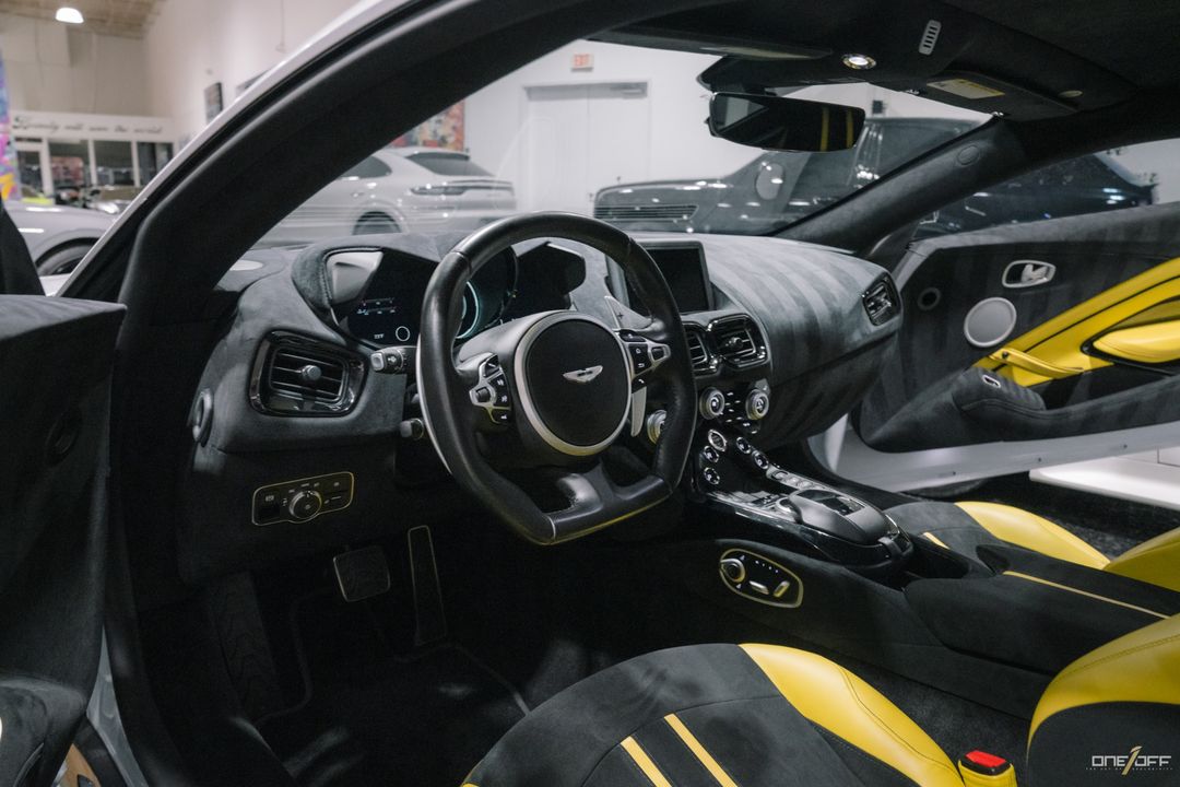 2020 Aston Martin Vantage