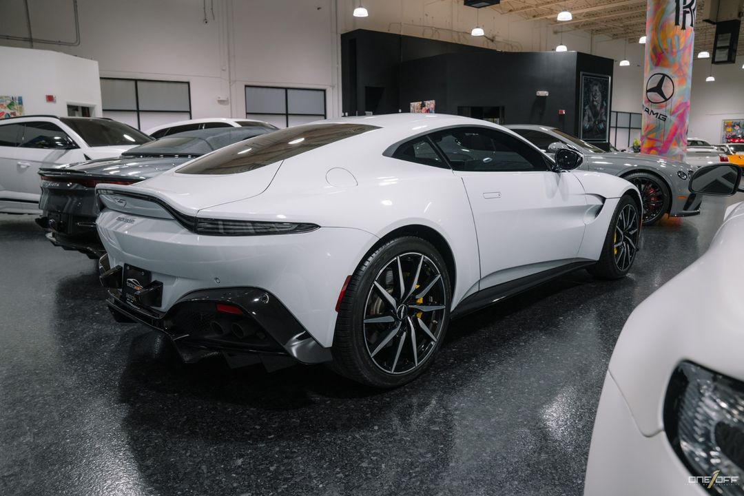 2020 Aston Martin Vantage
