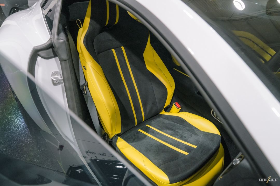 2020 Aston Martin Vantage