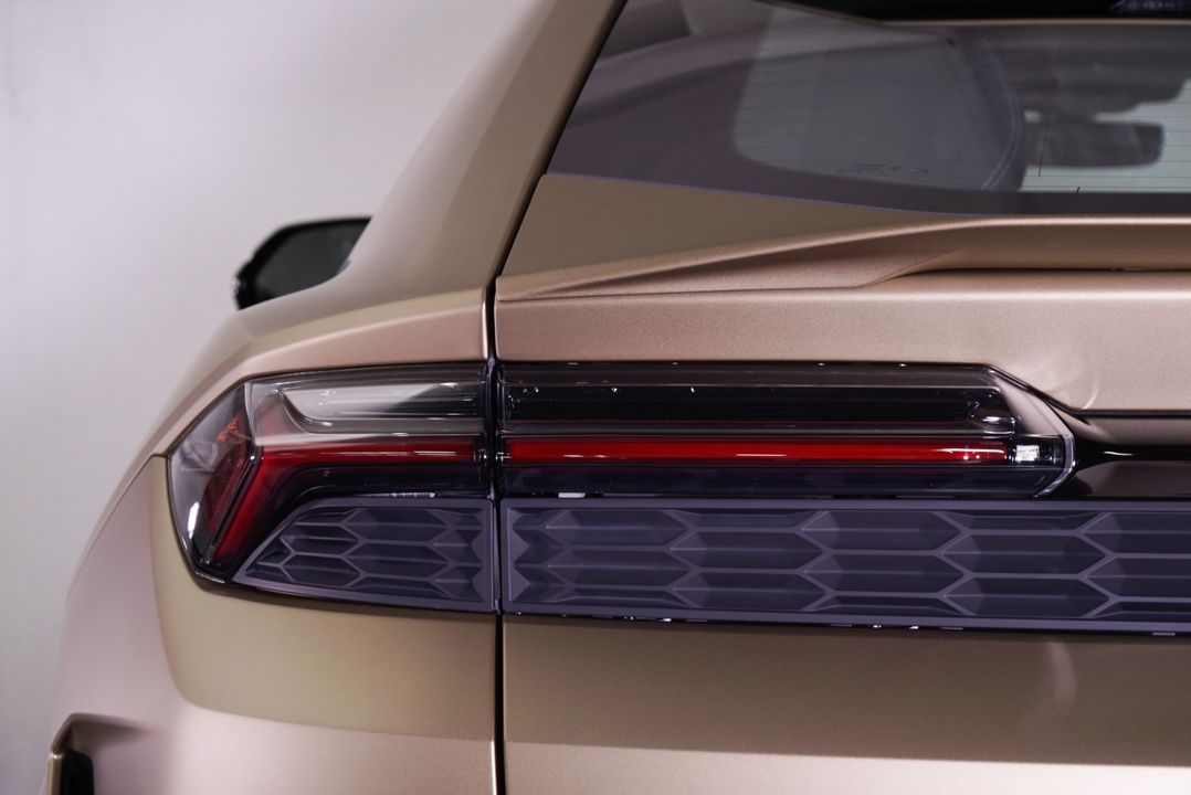 2025 Lamborghini Urus SE