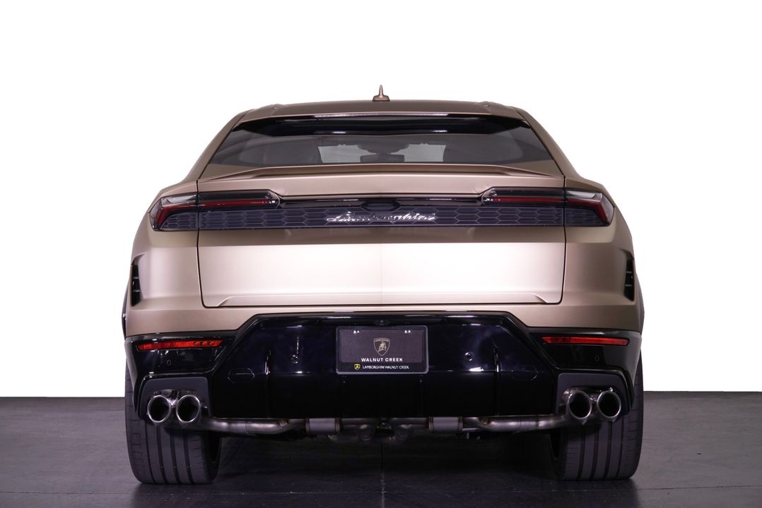 2025 Lamborghini Urus SE