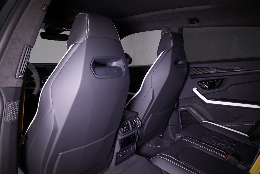 2025 Lamborghini Urus SE
