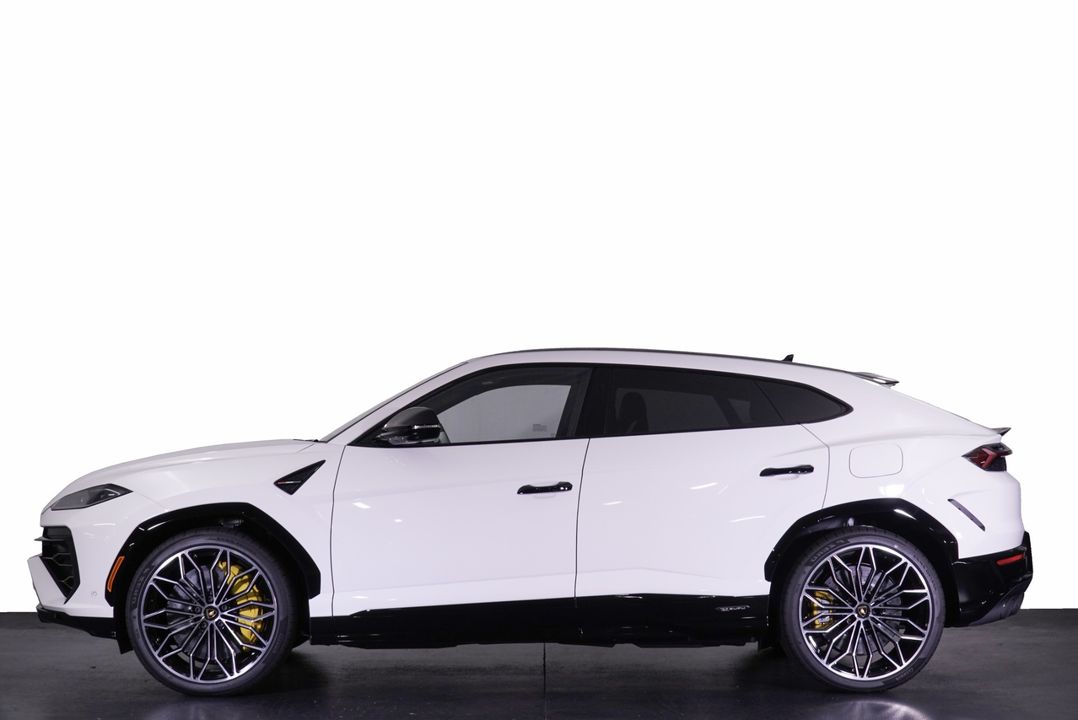 2025 Lamborghini Urus SE