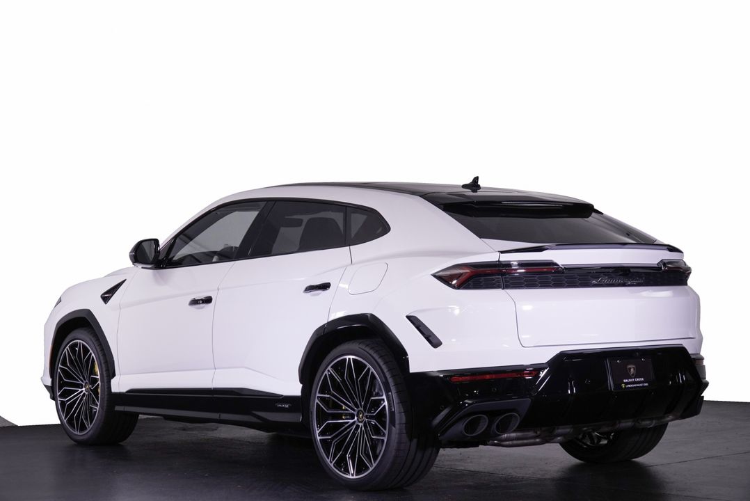 2025 Lamborghini Urus SE