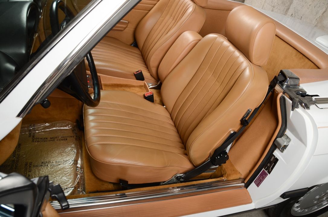 1987 Mercedes-Benz 560-Class