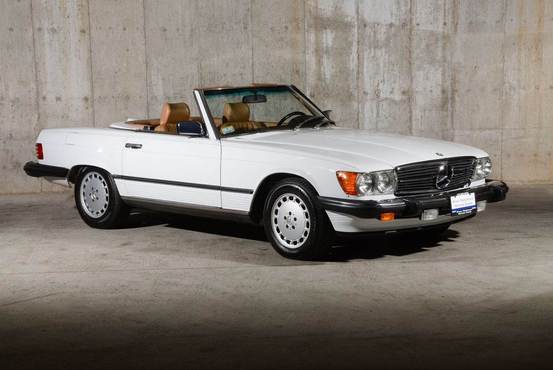 1987 Mercedes-Benz 560-Class