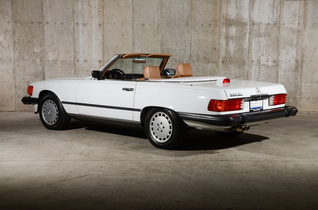 1987 Mercedes-Benz 560-Class