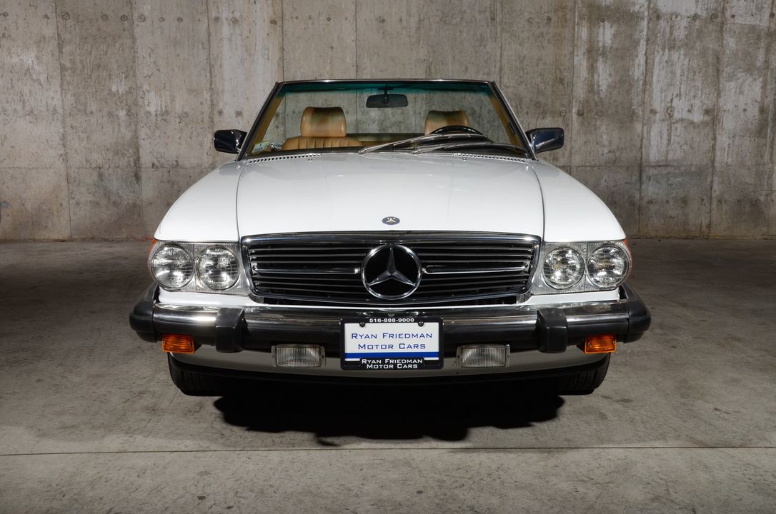 1987 Mercedes-Benz 560-Class
