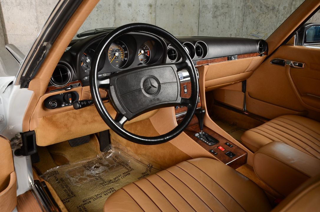 1987 Mercedes-Benz 560-Class