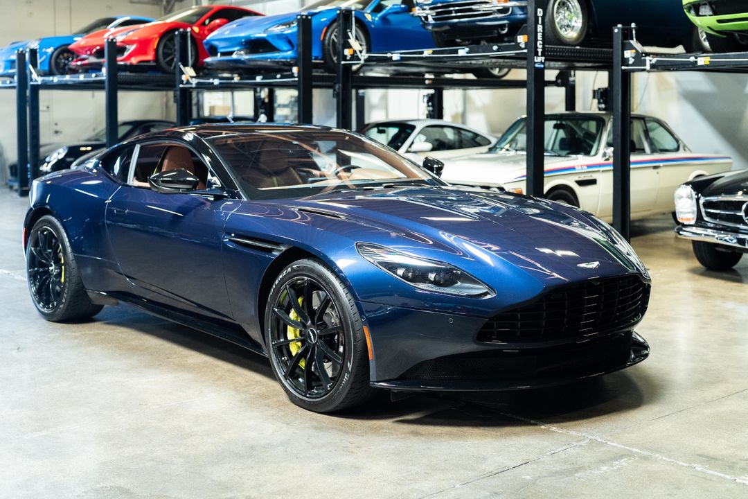 2019 Aston Martin DB11
